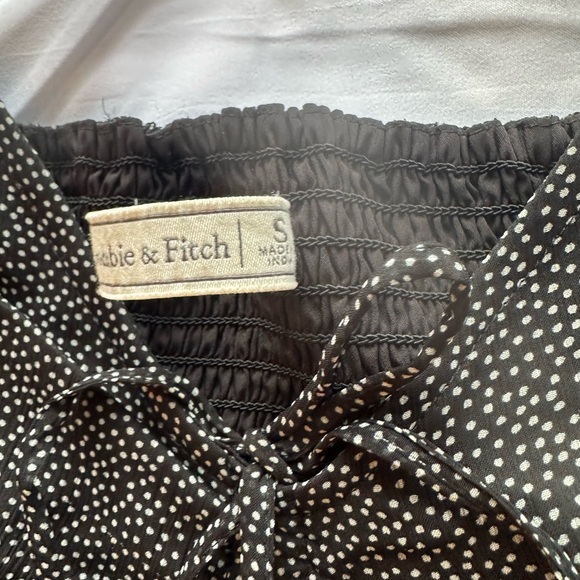 Abercrombie & Fitch Black Ruched Blouse - Picture 2 of 5